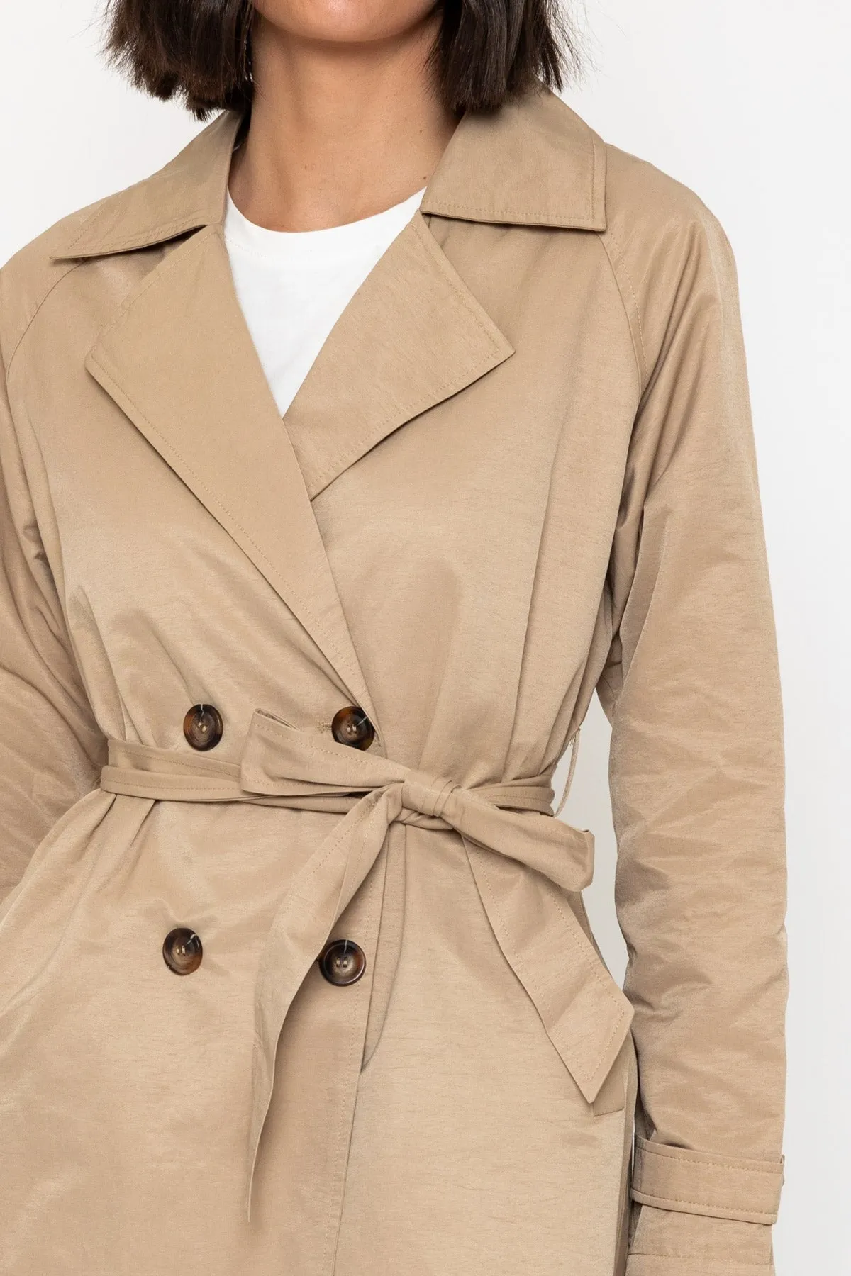 Classic Trench Coat in Camel